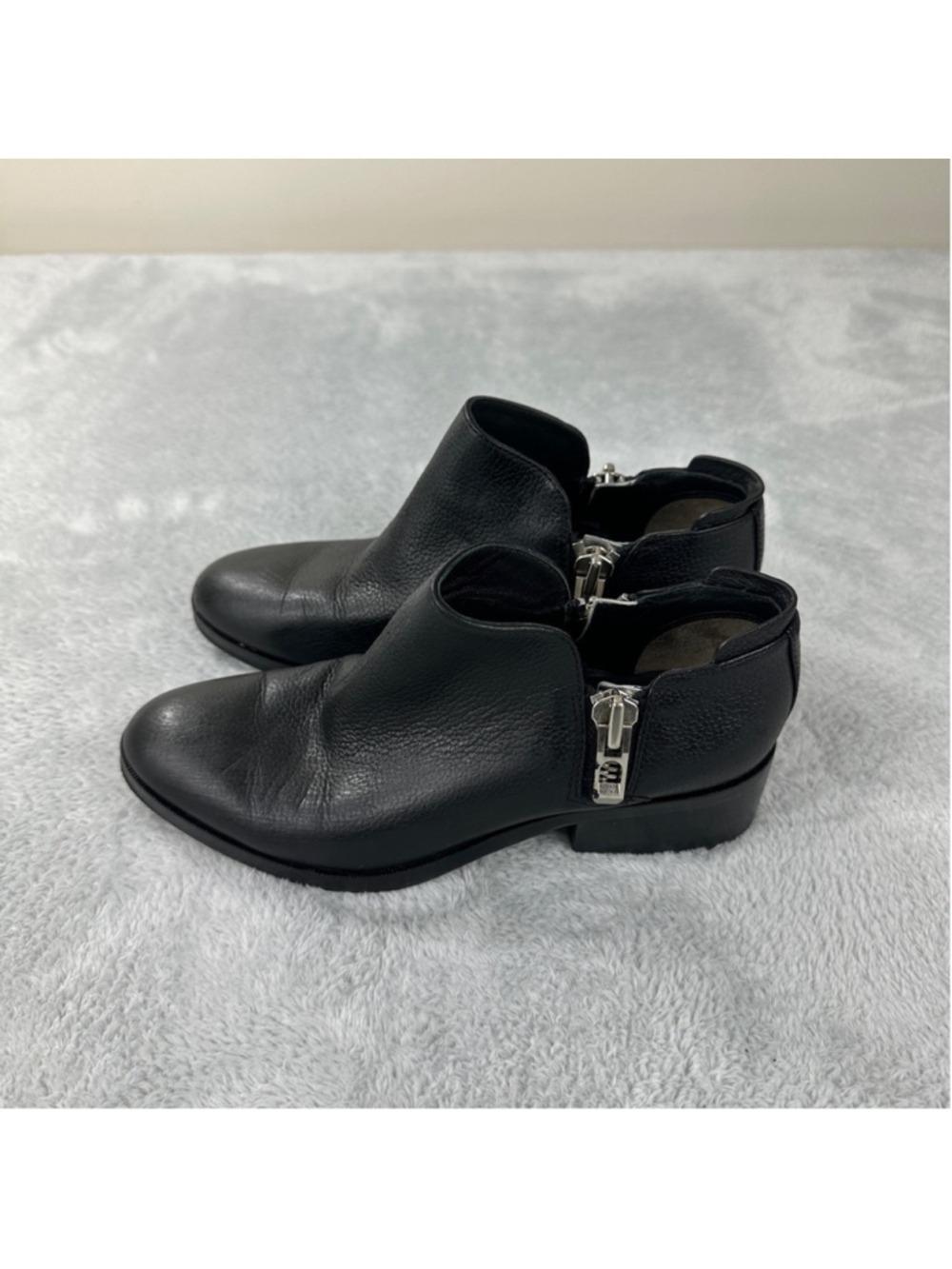 3.1 Phillip Lim Women's Size 5 US Alexa Black Leather Ankle Booties SHE6-T186SPX - Picture 7 of 11